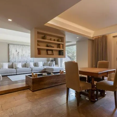 Mediterranean - Style In - 5 Bedrooms, Pool, Garden * 올비아